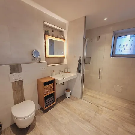 Apartamento Stilvolle Vogelnest, Barrierefrei, Smart-tv, Parkplatz *